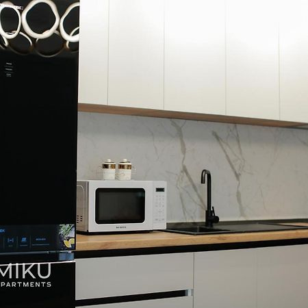 Miku Apartment - Glamorous 1Bedroom Apartment At Olympic Residence Tirana Zewnętrze zdjęcie