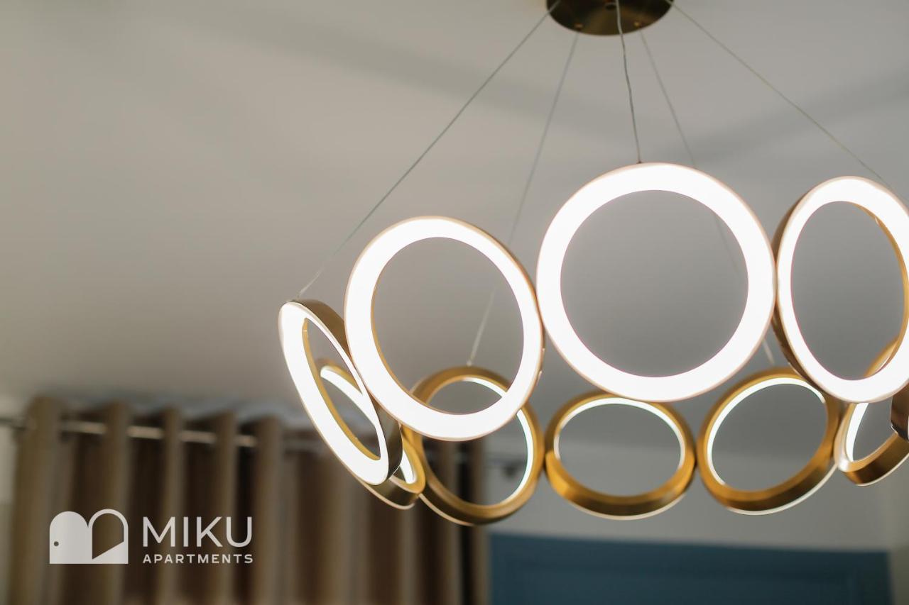 Miku Apartment - Glamorous 1Bedroom Apartment At Olympic Residence Tirana Zewnętrze zdjęcie