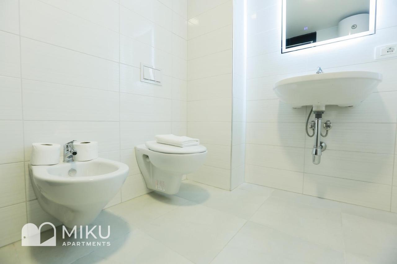Miku Apartment - Glamorous 1Bedroom Apartment At Olympic Residence Tirana Zewnętrze zdjęcie